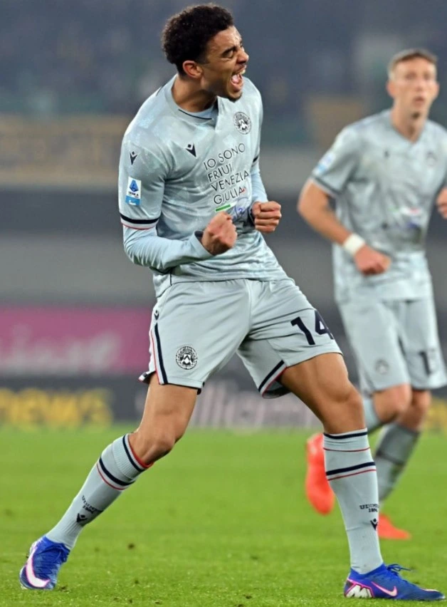 Read more about the article Udinese Tampil Efektif, Hellas Verona Tumbang 1-3