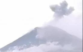 Read more about the article Gunung Semeru Kembali Erupsi, Awan Panas 5 Kilometer