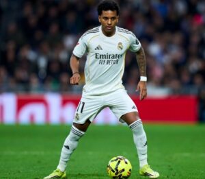 Read more about the article Rodrygo Kena Sanksi Dua Pertandingan, Dipastikan Absen Hadapi Benfica di Playoff Liga Champions